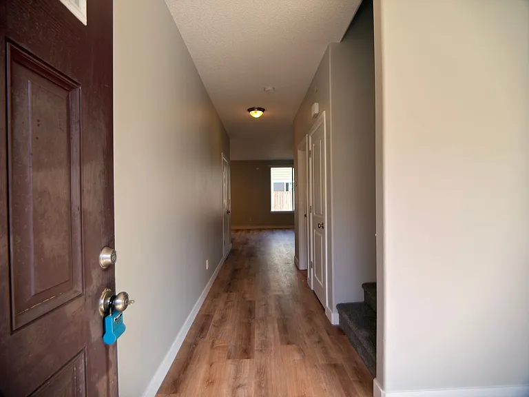 3608 NE 42nd St — Photo 2