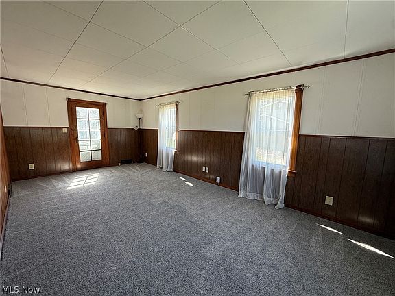 5th image of 38462 S Beachview Rd