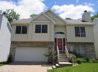 1808 McKay Dr, Bloomington, IL 61701