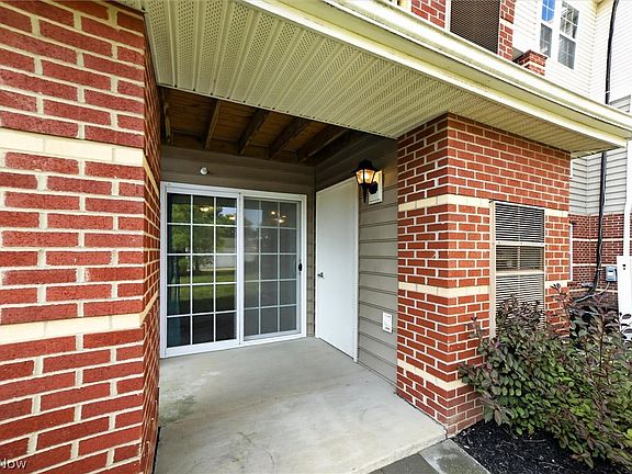 4th image of 23002 Chandlers Ln APT 105