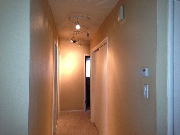 4th image of 2221 Fullerton Ave
