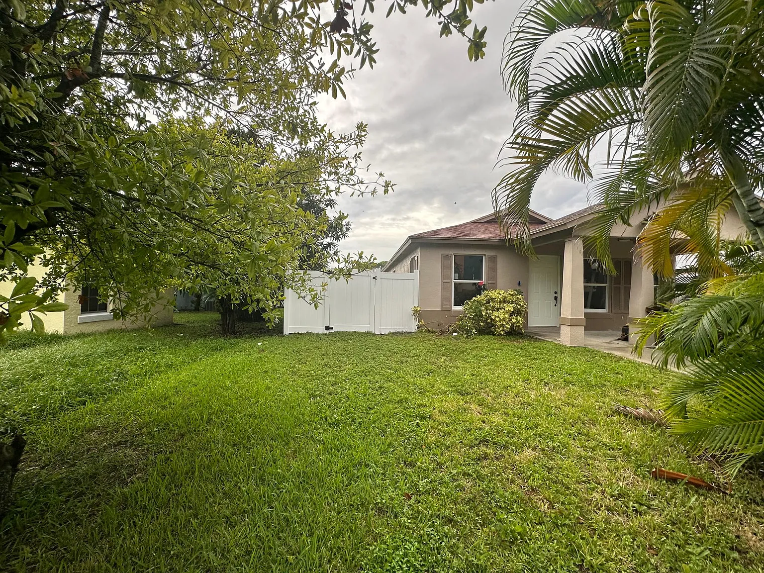 4 bed, 1488 sqft, $3,200 — Photo 2