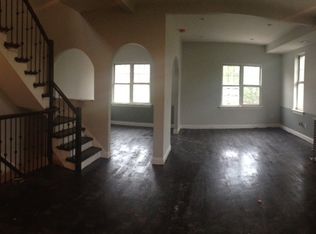 524 Evergreen Ave, Brooklyn, NY 11221