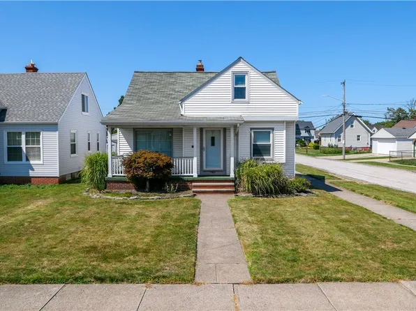 7902 Dorothy Ave, Parma, OH 44129