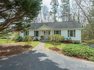 13 Rhododendron Pl, Asheville, NC 28805