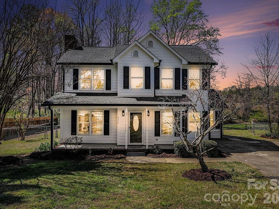 1st image of 577 Tryon Pl