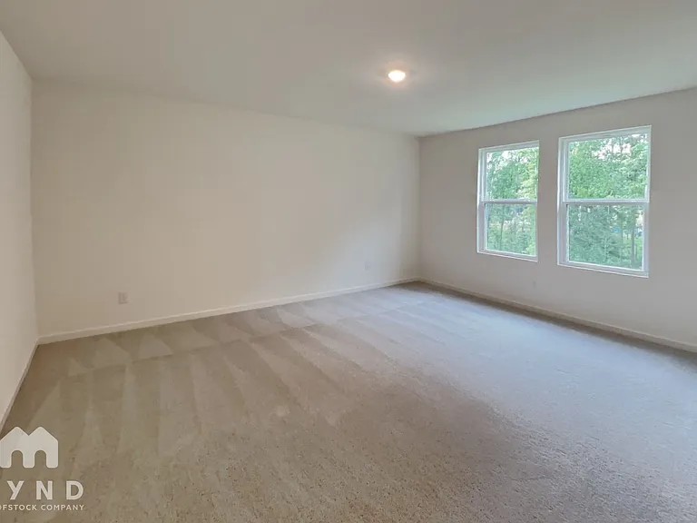 56 Heartland Dr — Photo 7