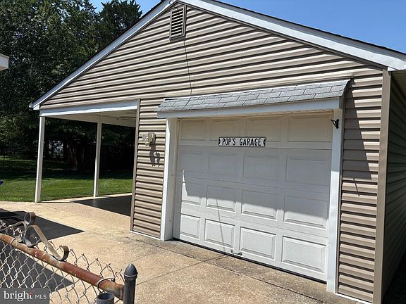 4th image of 124 Ashurst Ln