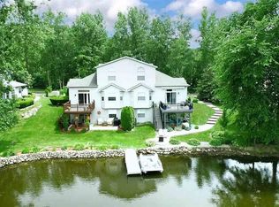 2344 Swans Cv, Fenton, MI 48430