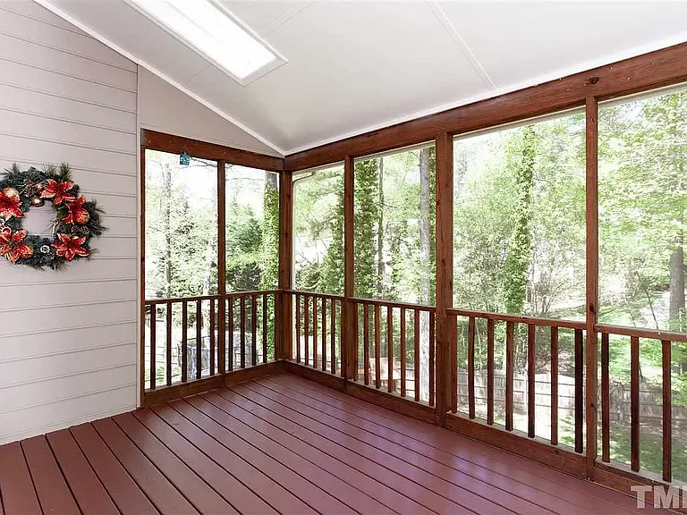 107 Thensia Ct — Photo 11