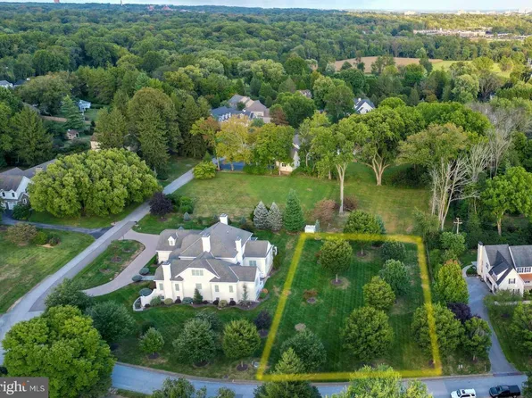 6 Hedgerow Pl, Wilmington, DE 19807