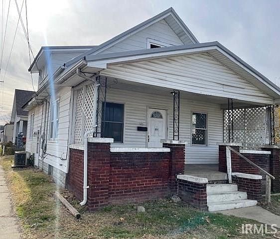 1st image of 121 E Florida St