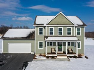 279 Commodore Dr, Vergennes, VT 05491