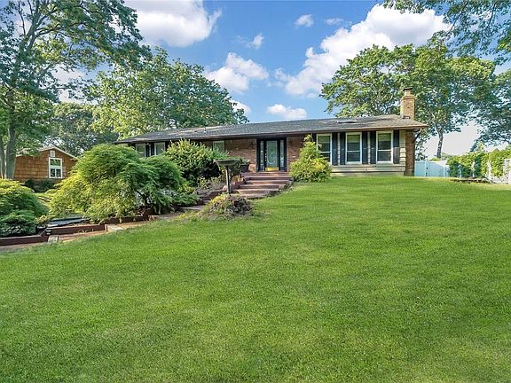 4th image of 49 Woodland Ln