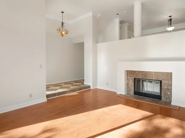 4339 Nobel Dr Unit 110, San Diego, CA 92122