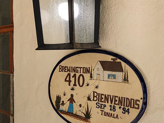 5th image of 410 Brewington Ave