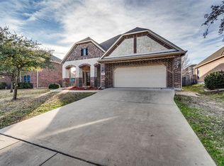 213 Atlantic Ave, Waxahachie, TX 75165