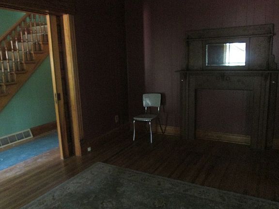 3rd image of 316 E Clinton Ave