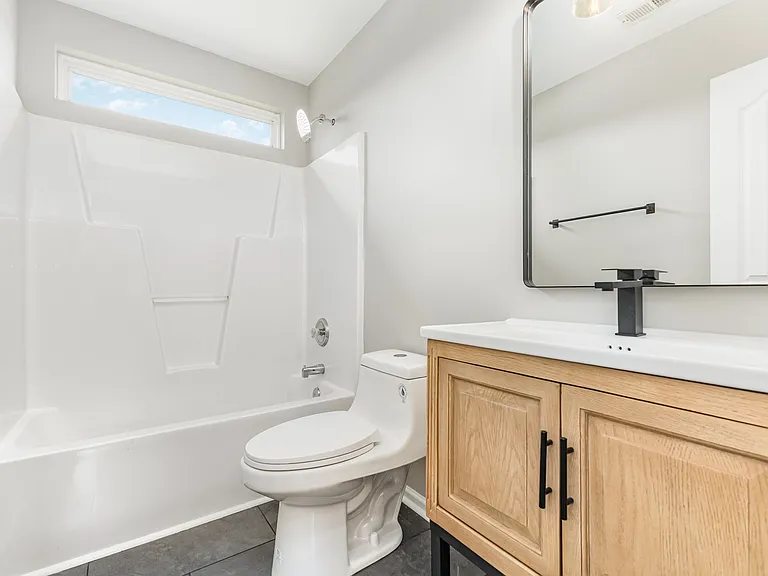 2nd Floor Bathroom
