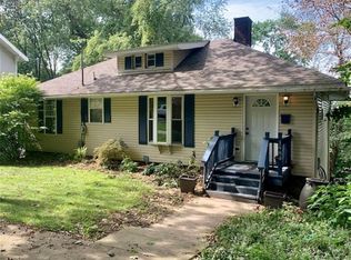 1484 Hillside Ter, Akron, OH 44305