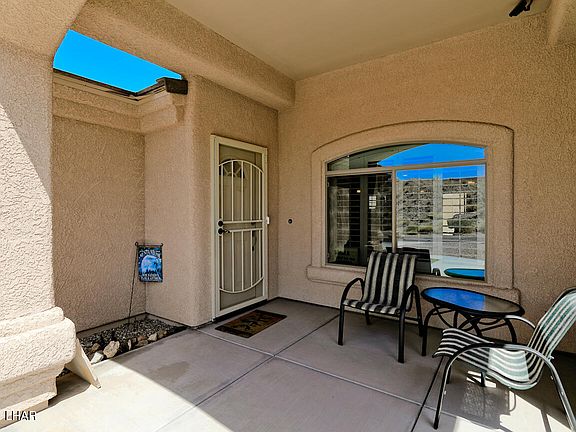 3rd image of 3641 Desert Garden Dr