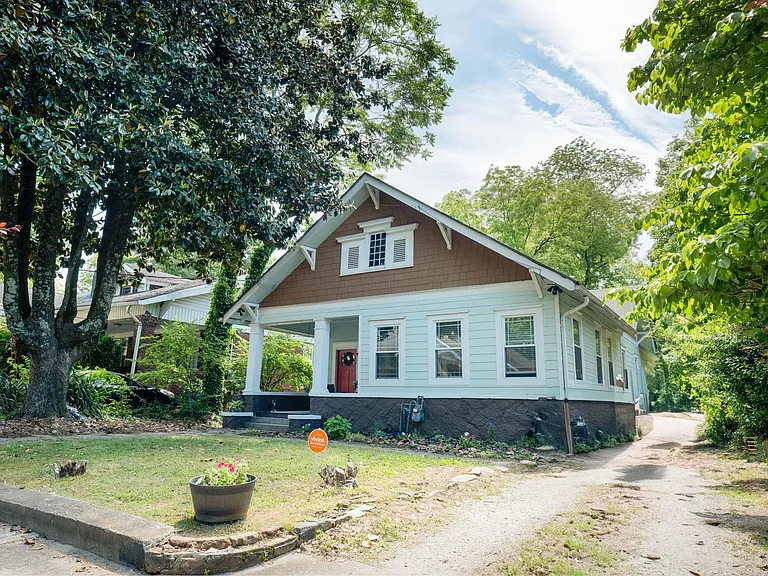 451 W Ontario Ave SW — Photo 3