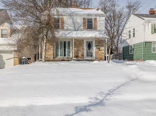 1402 Clearview Rd, Lyndhurst, OH 44124