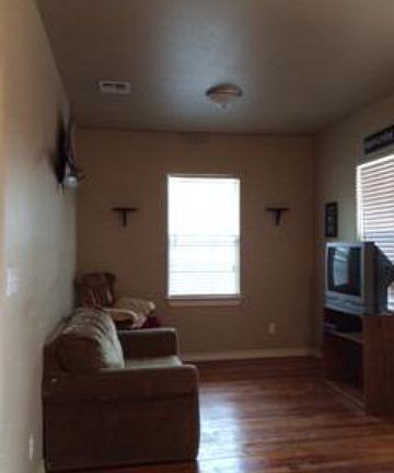 2nd image of 838 W Matlock Ave