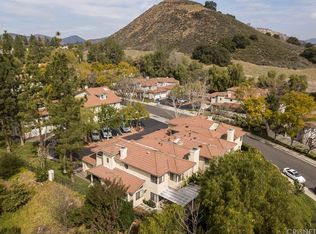 29670 Strawberry Hill Dr, Agoura Hills, CA 91301