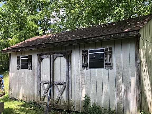 4th image of 4562 Artelia Dr