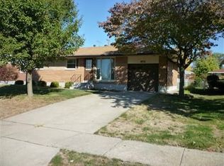 4711 Tall Oaks Dr, Dayton, OH 45432