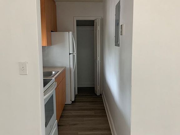 5th image of 1245 SW 5th St APT 5