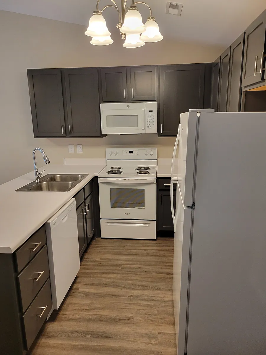 Building Photo - 1221 Zoo City Ln