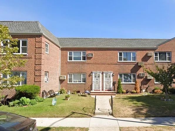 1079 Shore Parkway image 1 of 1