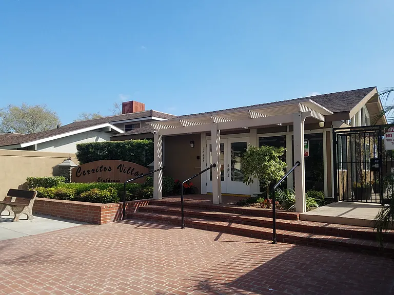 12527 Vicente Pl — Photo 11
