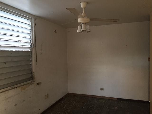 2nd image of 1230 Calle 38 SE