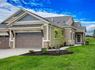 11425 S Waterford Dr, Olathe, KS 66061