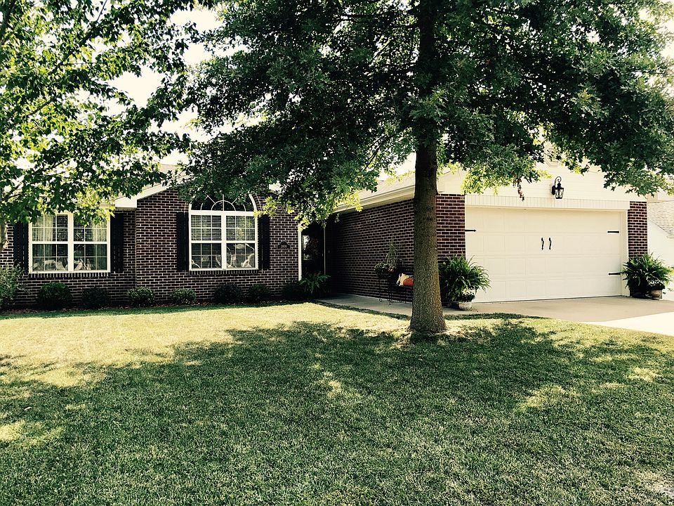 1st image of 3809 Scarborough Way