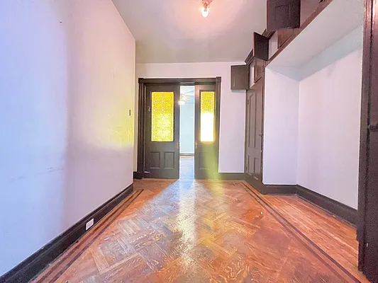 Rented by Doorway NYC, LLC | media 22