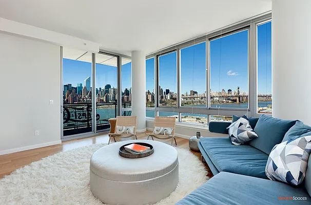 Sold by Modern Spaces | media 19