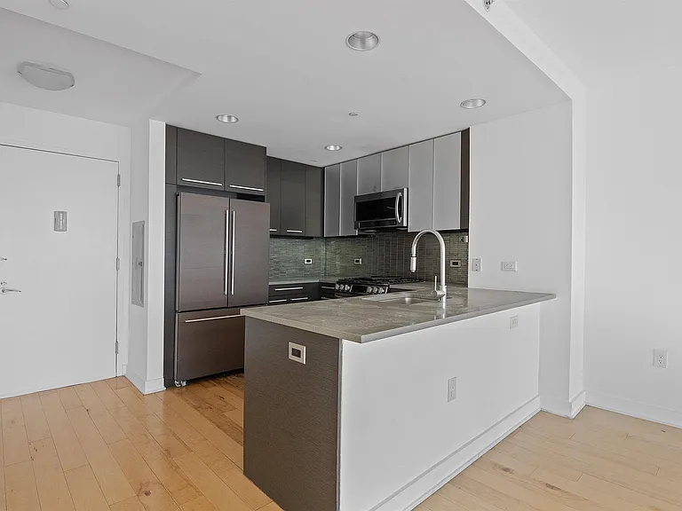 2 2nd St #1103 — Photo 24