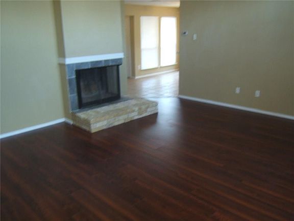 4th image of 2309 North Ct