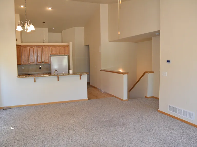 4748 Parachute Cir — Photo 5