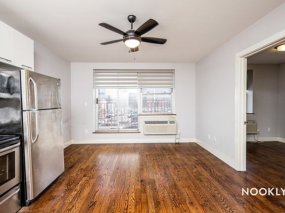 5th image of 168 Throop Ave #3C