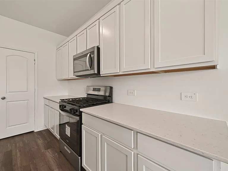 6107 Ginevra Summers Dr — Photo 19