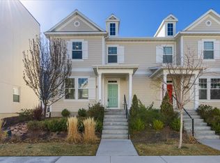 6321 W Moon Dr, South Jordan, UT 84009