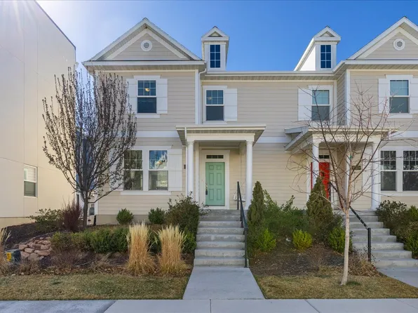 6321 W Moon Dr, South Jordan, UT 84009