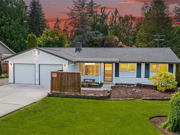 22372 32nd Avenue W, Brier, WA 98036