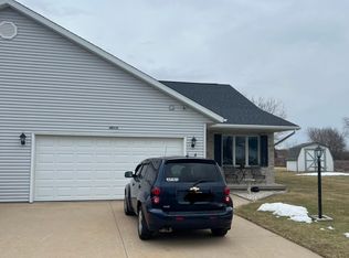 W7068 Maple Terrace Rd, Greenville, WI 54942