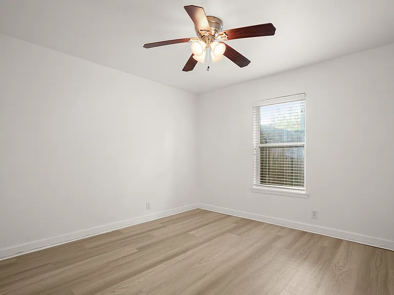 2020 S Congress Ave #A2102 — Photo 16